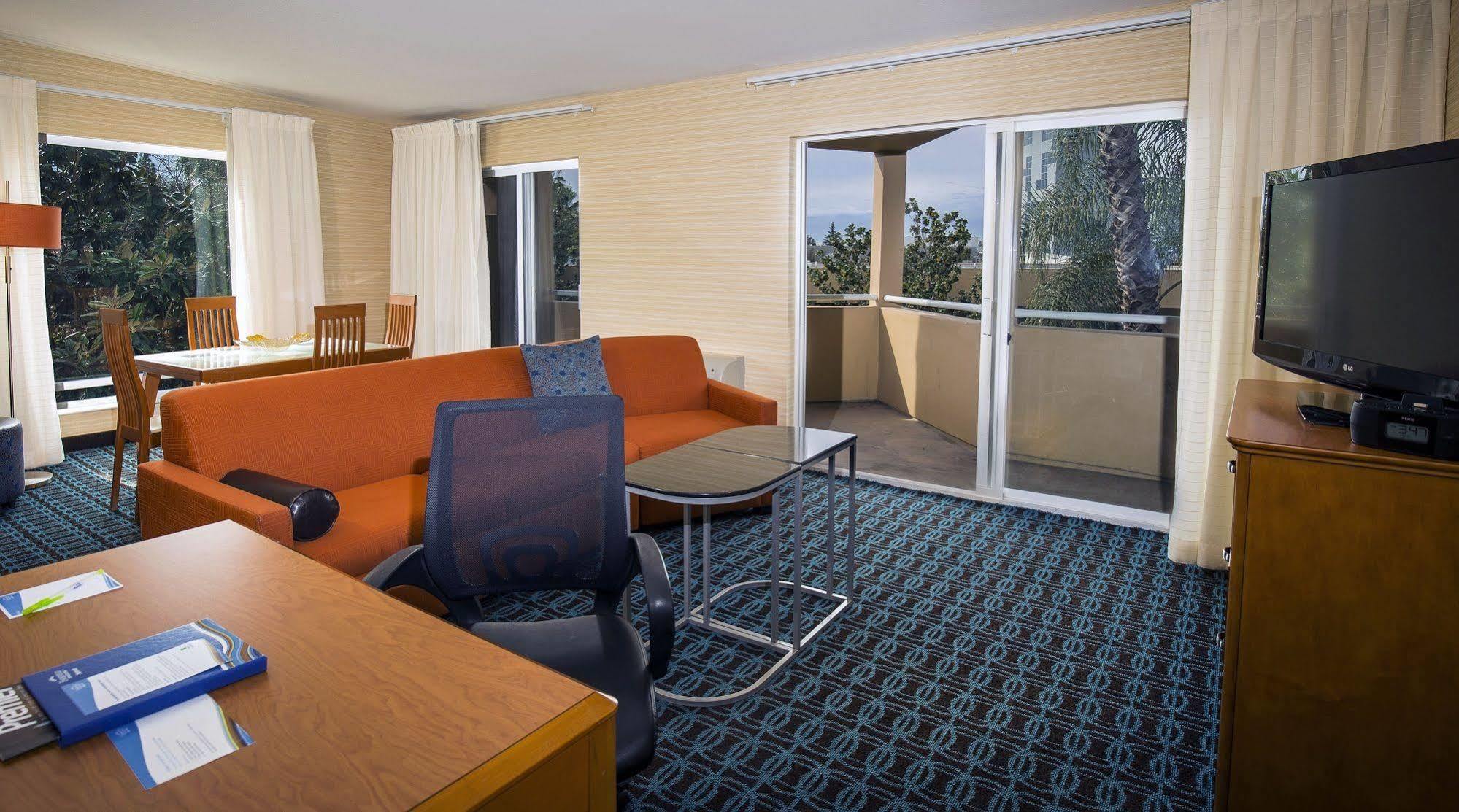 Fairfield Inn And Suites By Marriott San Jose Airport Екстер'єр фото